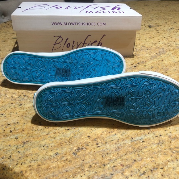 NWT Blowfish Malibu Play- Babydoll Tie Die Shoes - Picture 3 of 3